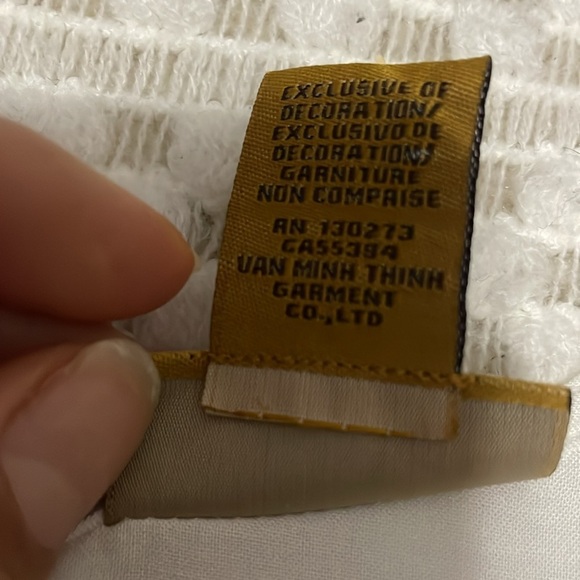 Wrangler Cold Shoulder White Blouse with Floral Detail - Picture 9 of 10